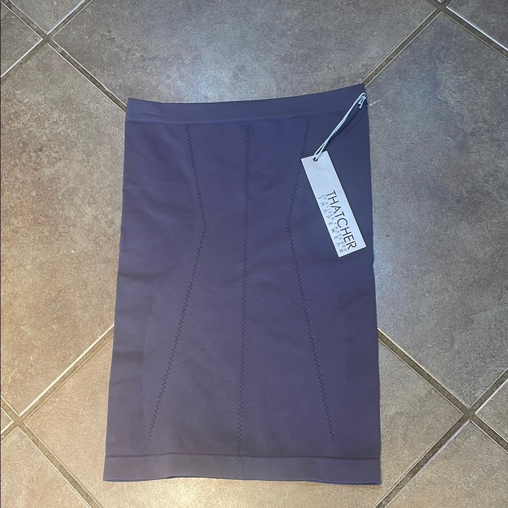 NWT. THATCHER SHAPEWEAR! Size M/L